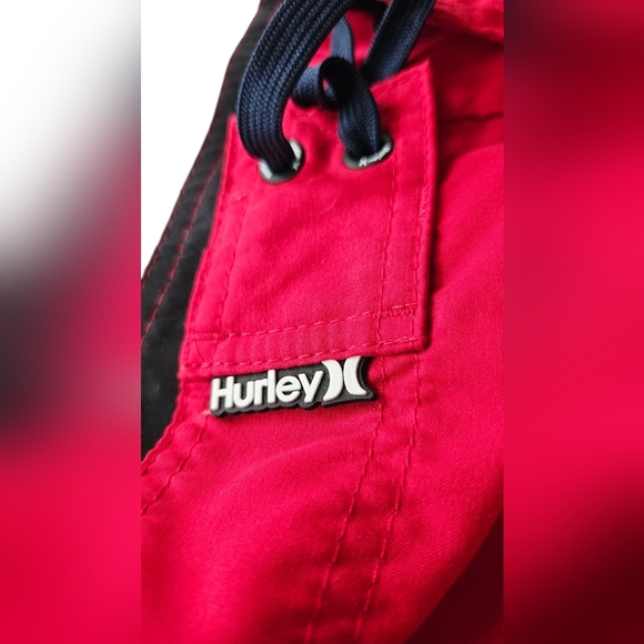Hurley Red Board Shorts Quick-Dry Swimwear - Size 36 - Picture 6 of 7